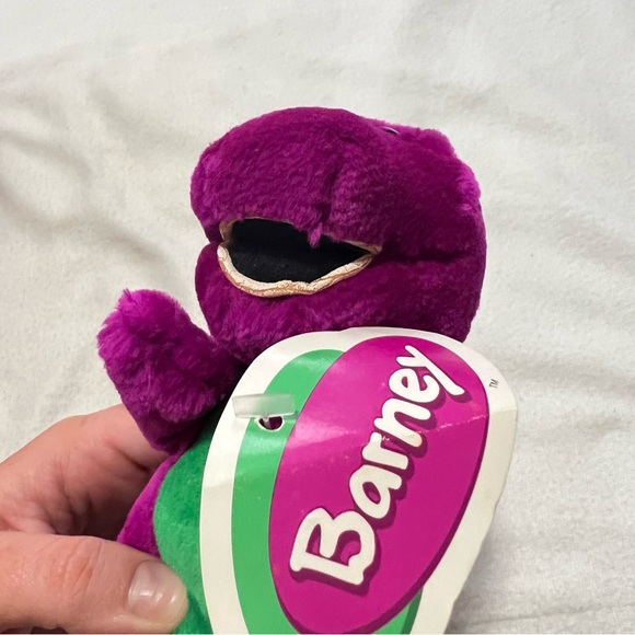 Barney LOT 2 vintage plush 90s. Both are pre owned in good shape - Picture 9 of 9